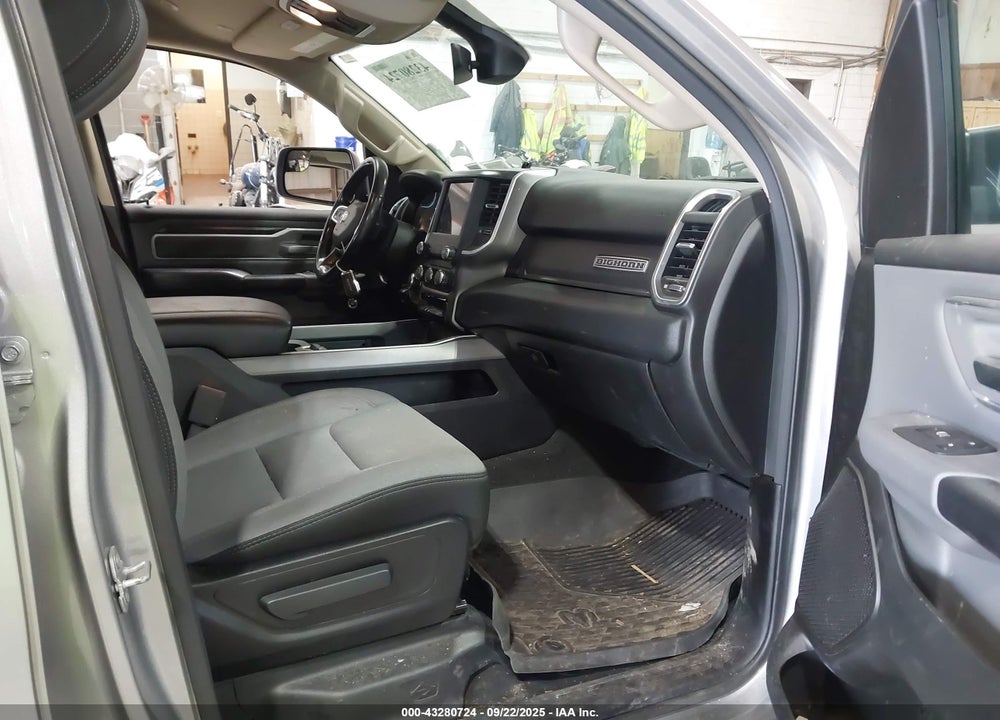 2020 RAM 1500 VIN: 1C6SRFBT1LN142168