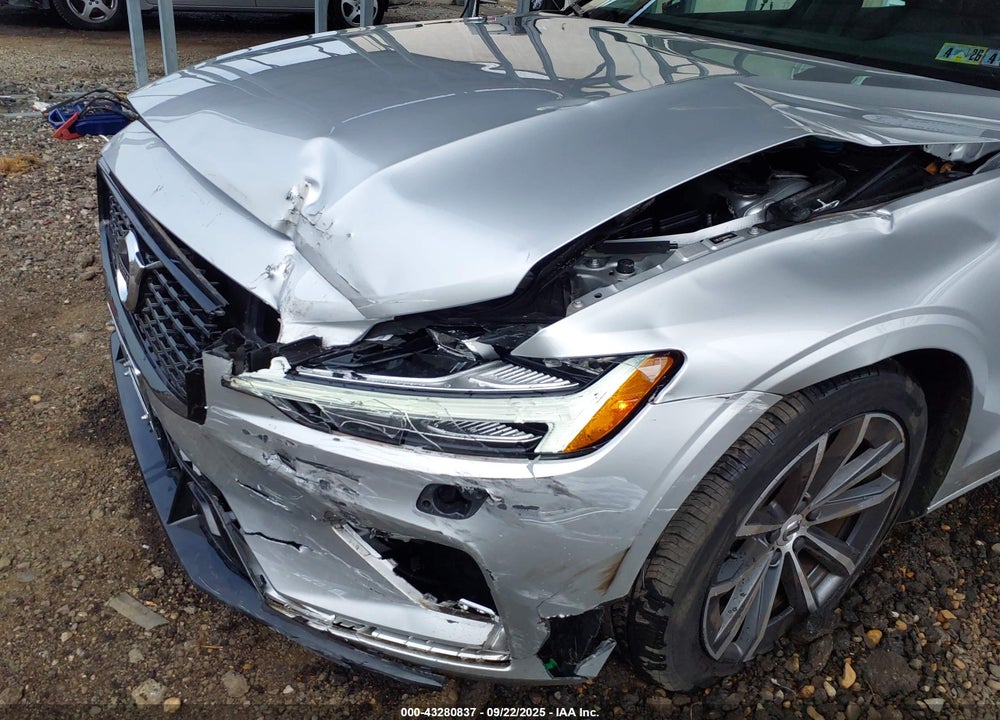 2022 VOLVO S60 VIN: 7JRL12TZ9NG174424