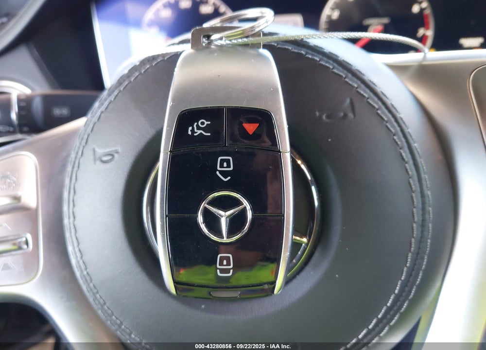 2020 MERCEDES-BENZ S 560 VIN: WDDUG8DB8LA524041