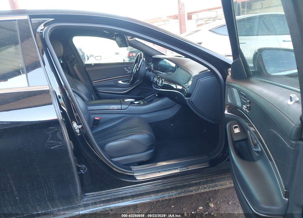 2020 MERCEDES-BENZ S 560 VIN: WDDUG8DB8LA524041