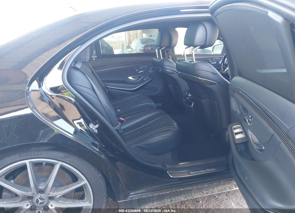 2020 MERCEDES-BENZ S 560 VIN: WDDUG8DB8LA524041