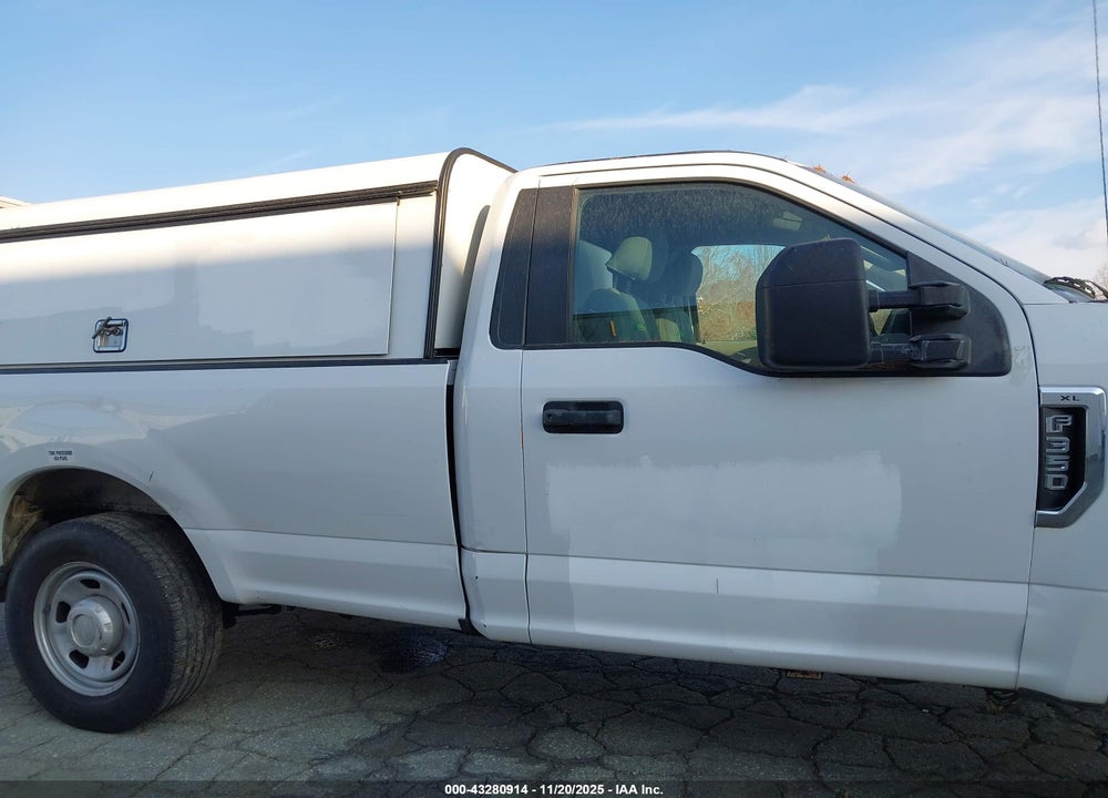 2018 FORD F-350 XL VIN: 1FTRF3A60JEC83272