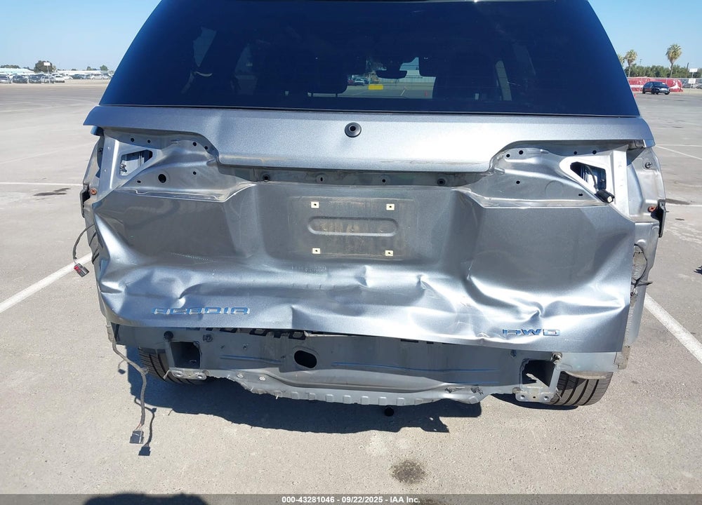 2022 GMC ACADIA AWD DENALI VIN: 1GKKNXLS0NZ107654