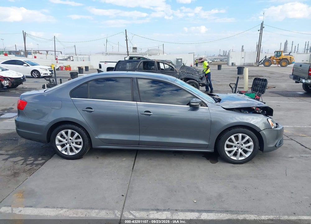 2013 VOLKSWAGEN JETTA VIN: 3VWDP7AJ1DM434070