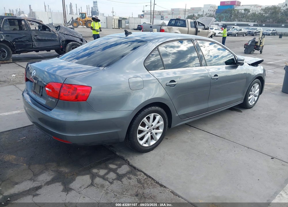 2013 VOLKSWAGEN JETTA VIN: 3VWDP7AJ1DM434070