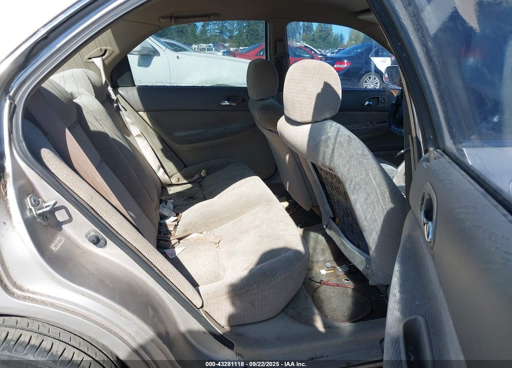 1996 HONDA ACCORD LX/EX VIN: 1HGCD5634TA087465