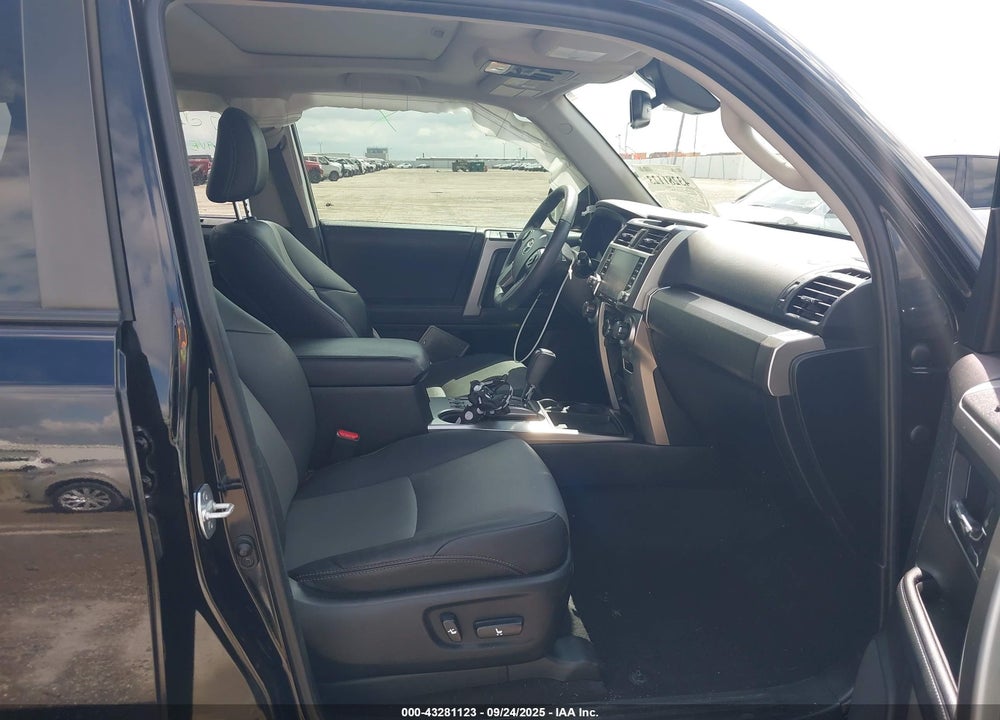 2021 TOYOTA 4RUNNER SR5 PREMIUM VIN: JTEFU5JR1M5229882