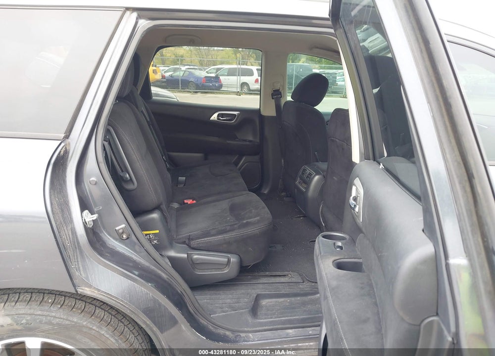 2014 NISSAN PATHFINDER VIN: 5N1AR2MN7EC663692