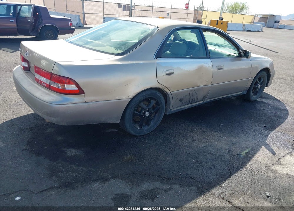 2001 LEXUS ES 300 VIN: JT8BF28G910311348