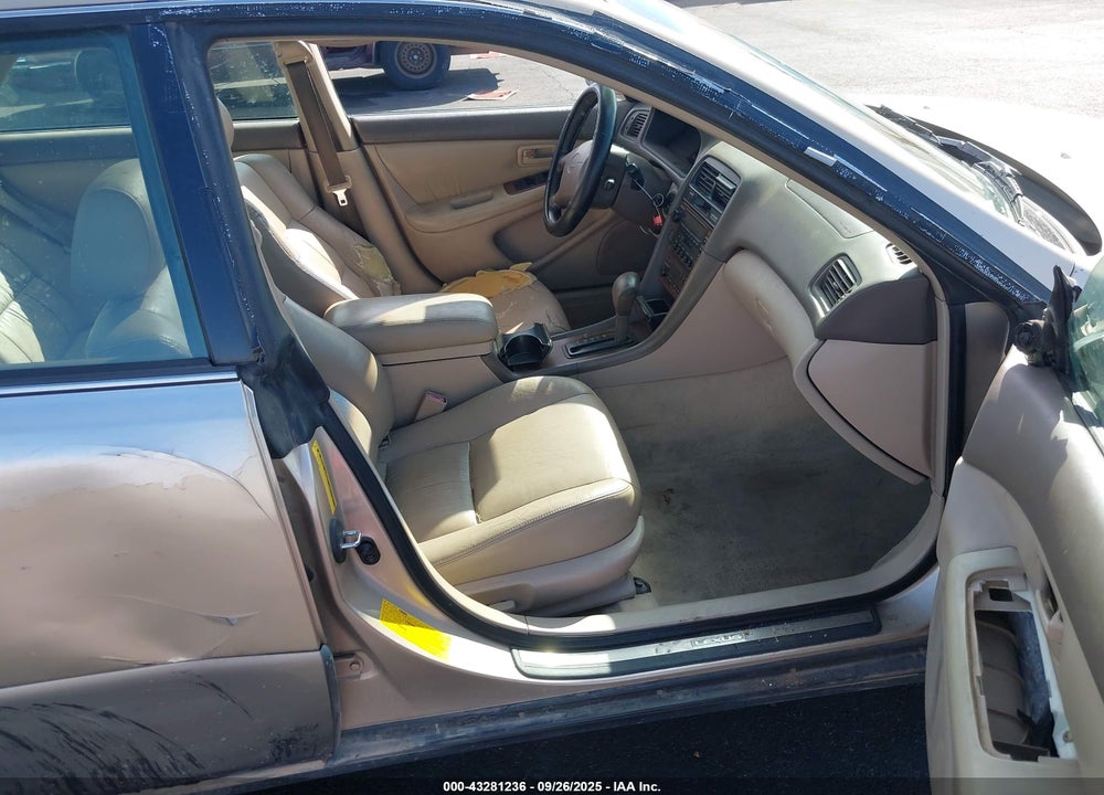 2001 LEXUS ES 300 VIN: JT8BF28G910311348