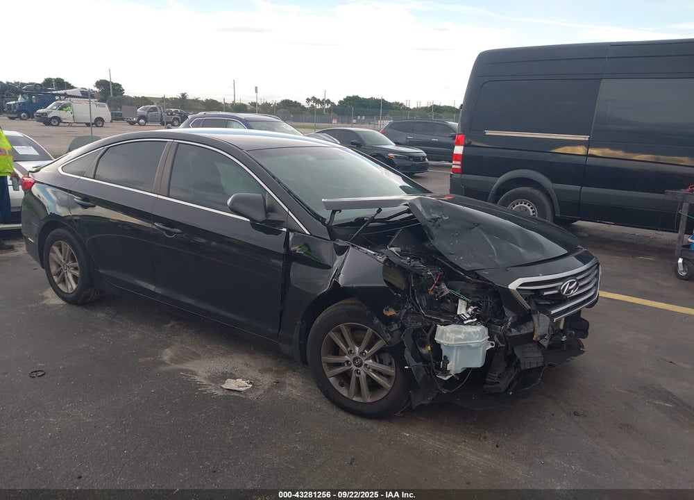 2015 HYUNDAI SONATA SE VIN: 5NPE24AF8FH156650