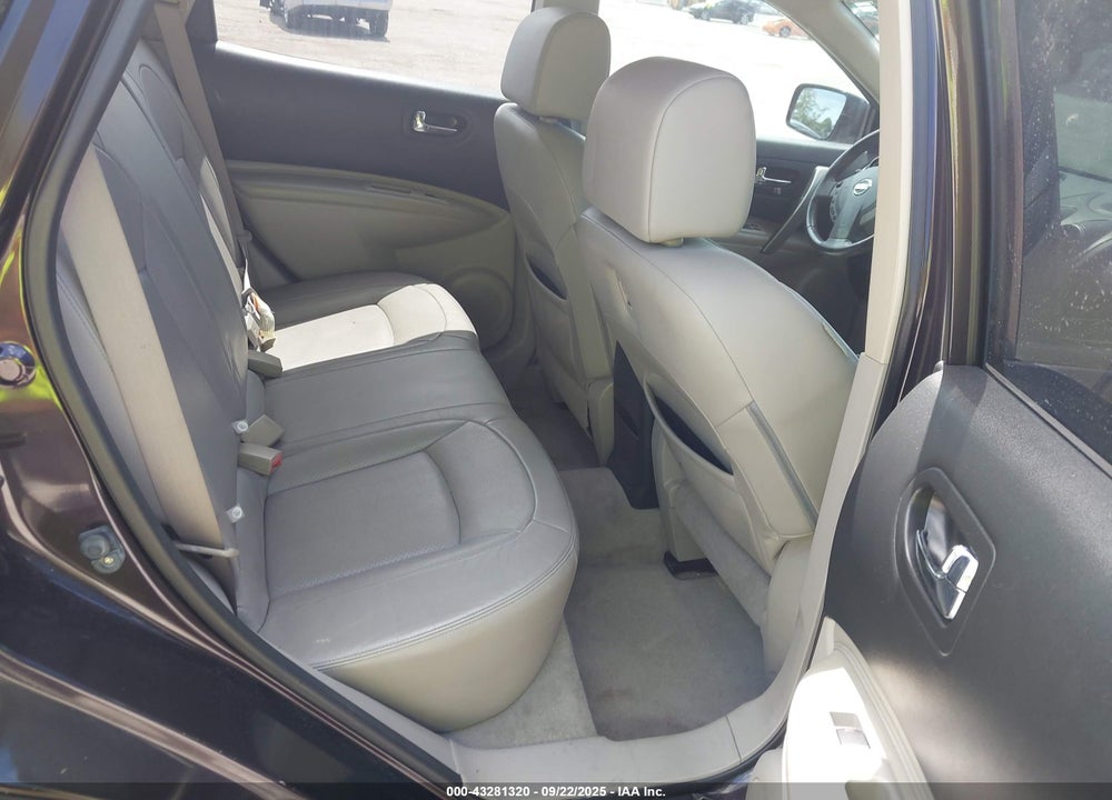 2013 NISSAN ROGUE VIN: JN8AS5MT3DW000615
