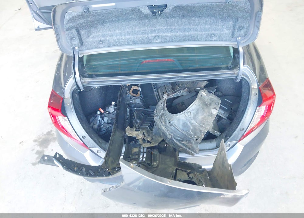 2016 HONDA CIVIC LX VIN: 2HGFC2F51GH553201
