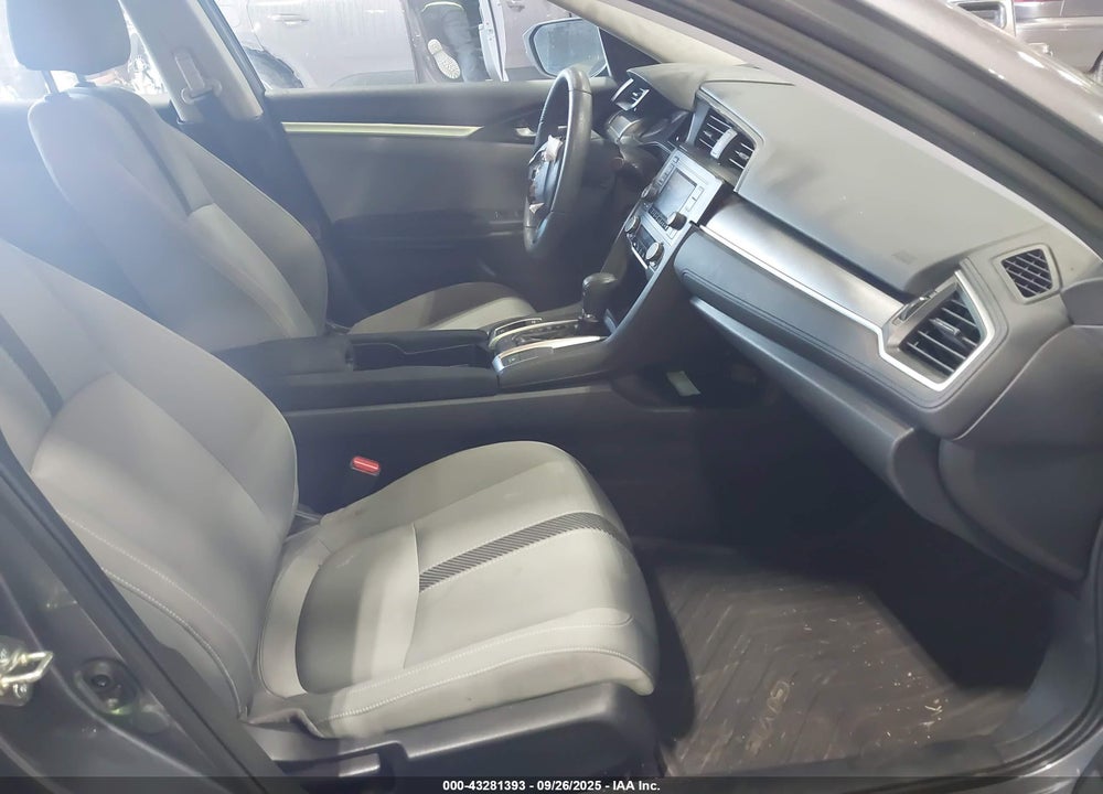 2016 HONDA CIVIC LX VIN: 2HGFC2F51GH553201