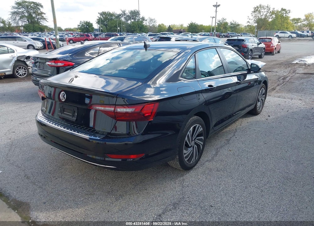 2021 VOLKSWAGEN JETTA 1.4T SEL VIN: 3VWE57BU3MM083004