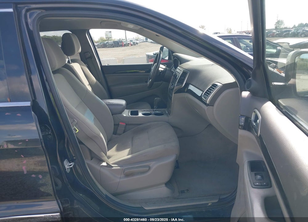 2013 JEEP GRAND CHEROKEE LAREDO VIN: 1C4RJEAG8DC517452