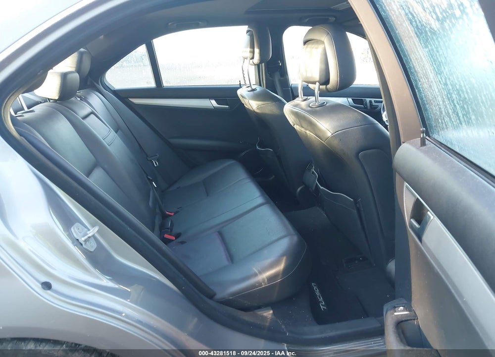 2012 MERCEDES-BENZ C CLASS VIN: WDDGF4HB1CA628390