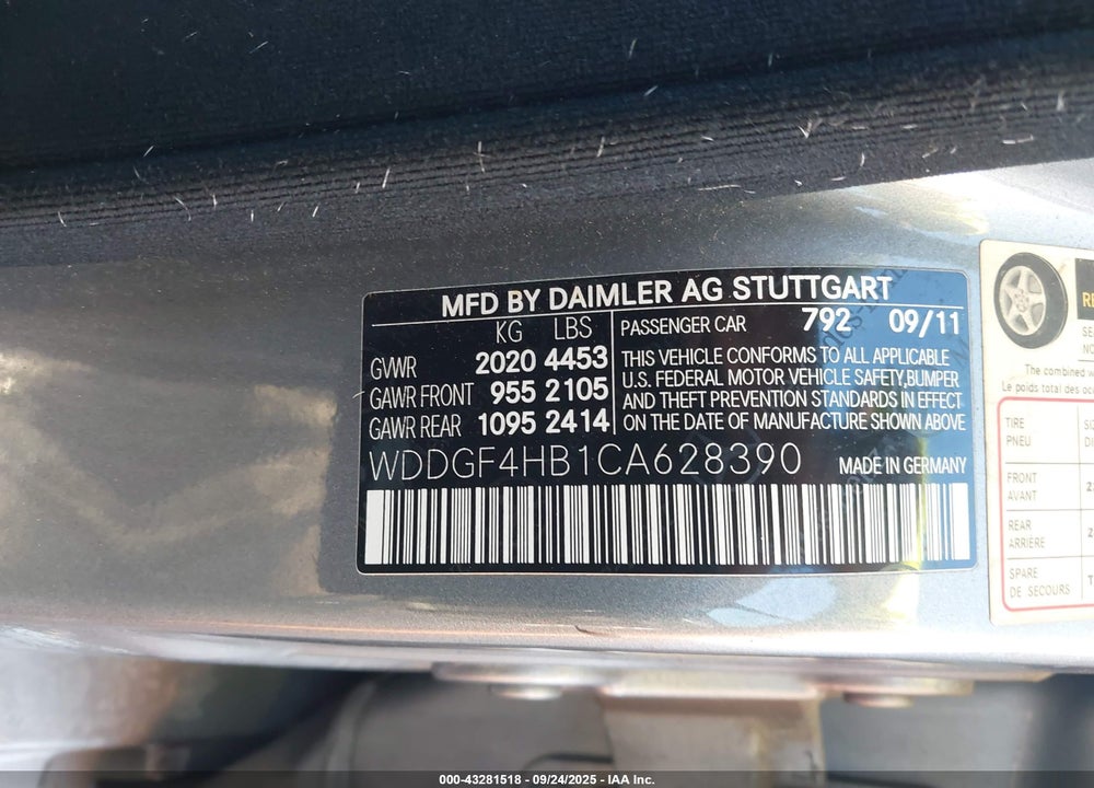2012 MERCEDES-BENZ C CLASS VIN: WDDGF4HB1CA628390