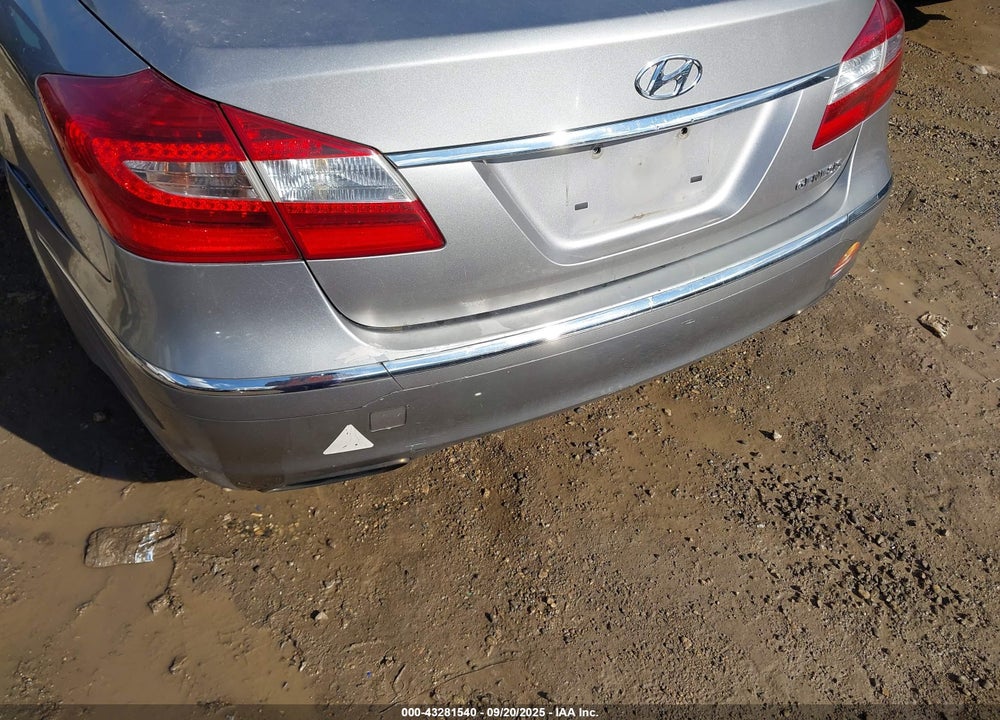 2013 HYUNDAI GENESIS 3.8 VIN: KMHGC4DD6DU243333