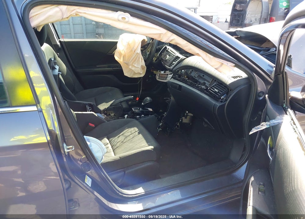 2015 HONDA ACCORD VIN: 1HGCR2F37FA259301