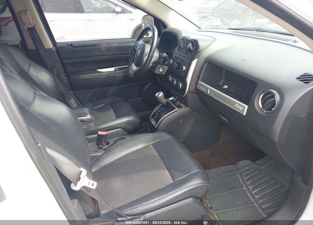 2016 JEEP COMPASS LATITUDE VIN: 1C4NJCEA1GD628352