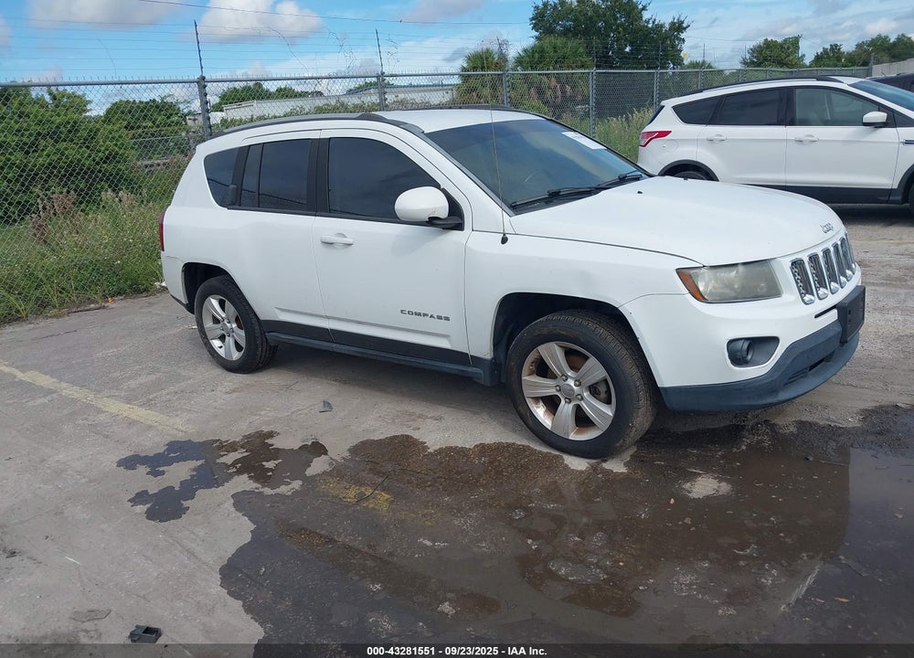 2016 JEEP COMPASS LATITUDE VIN: 1C4NJCEA1GD628352