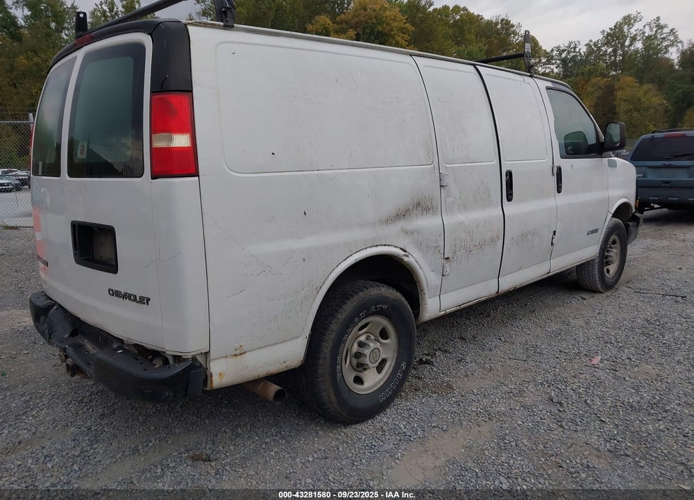 2005 CHEVROLET EXPRESS VIN: 1GCGG25V851194868
