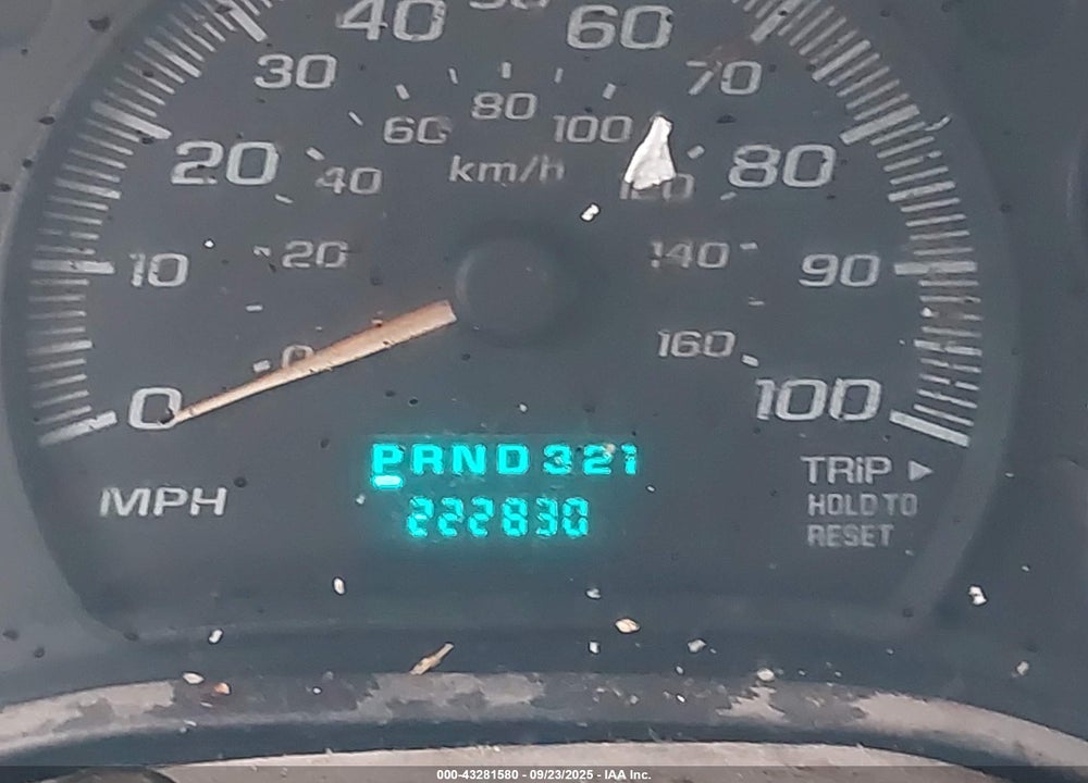 2005 CHEVROLET EXPRESS VIN: 1GCGG25V851194868