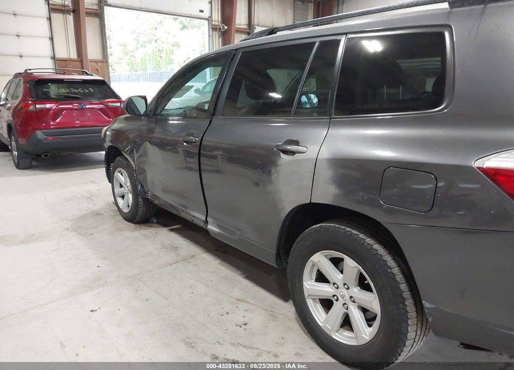 2010 TOYOTA HIGHLANDER VIN: 5TDBK3EH3AS021345