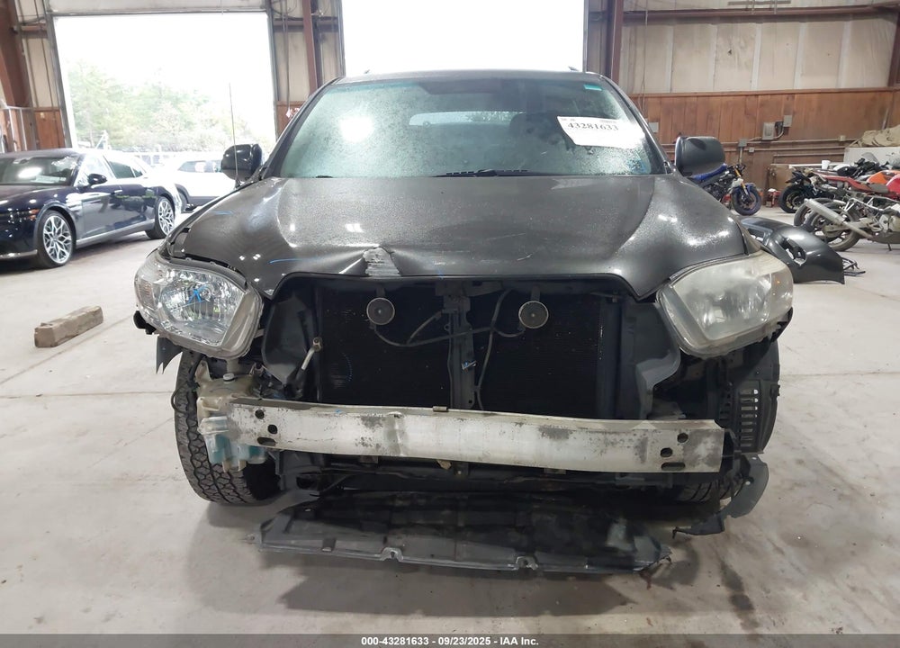 2010 TOYOTA HIGHLANDER VIN: 5TDBK3EH3AS021345