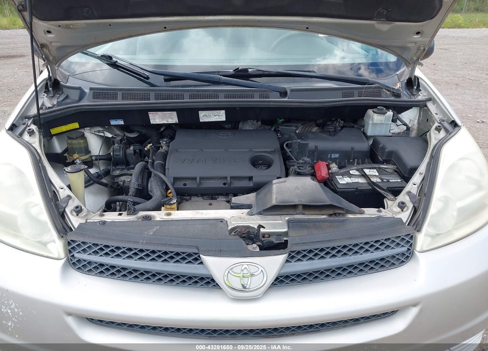 2004 TOYOTA SIENNA LE VIN: 5TDZA23C14S024753