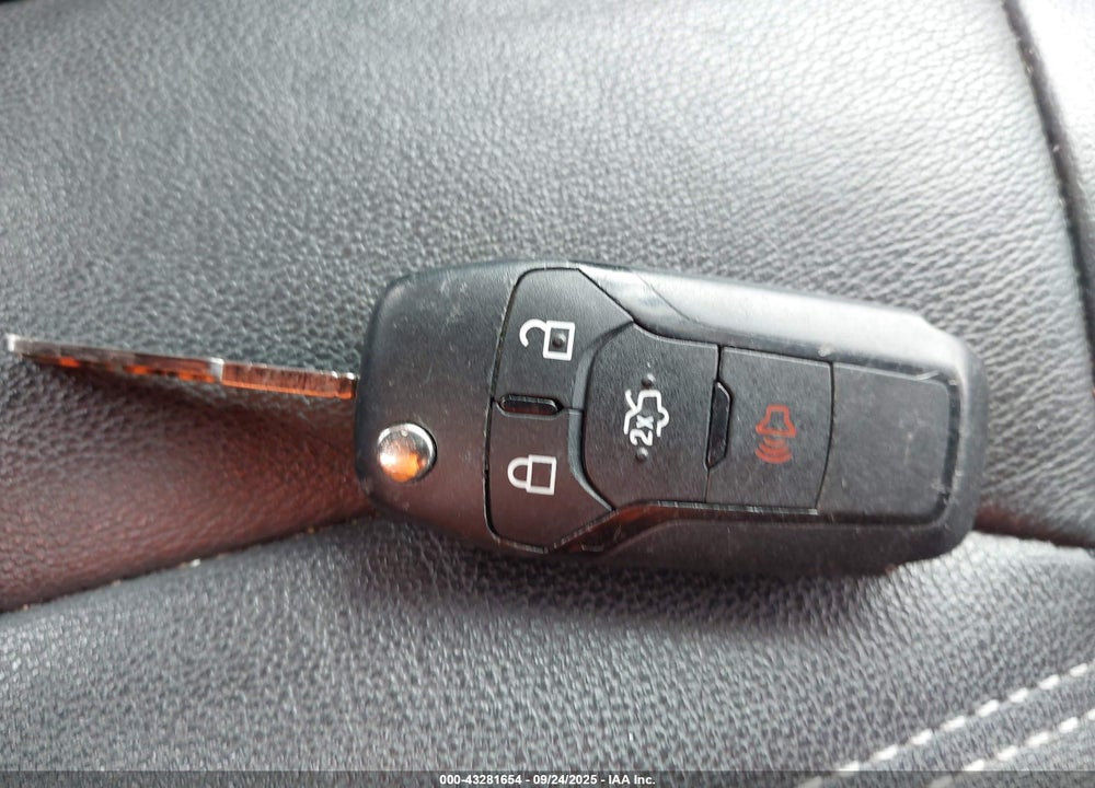 2016 FORD FUSION VIN: 1FA6P0HD8G5117177