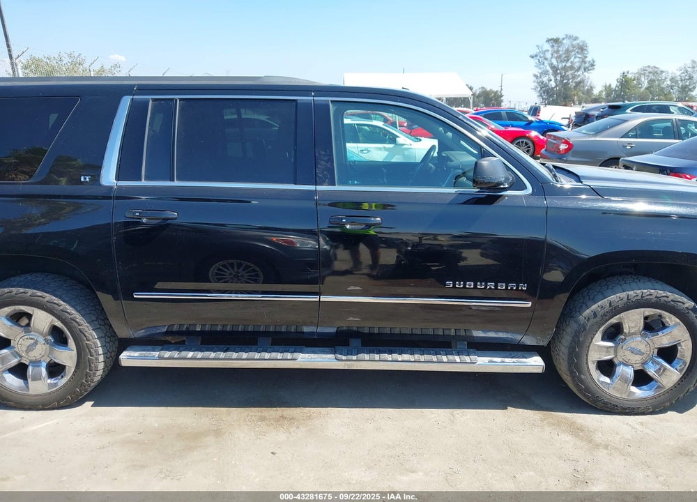 2018 CHEVROLET SUBURBAN LT VIN: 1GNSKHKC5JR193078