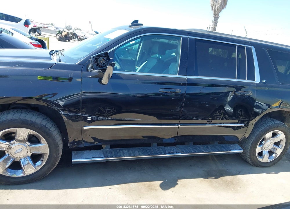 2018 CHEVROLET SUBURBAN LT VIN: 1GNSKHKC5JR193078