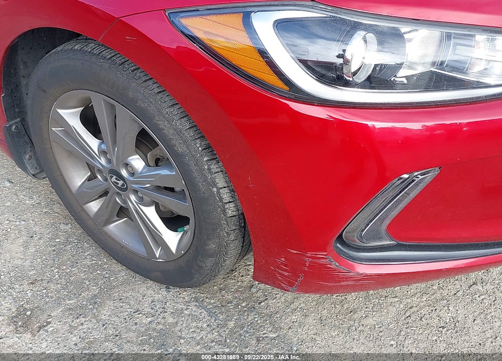 2017 HYUNDAI ELANTRA VIN: KMHD84LFXHU362905