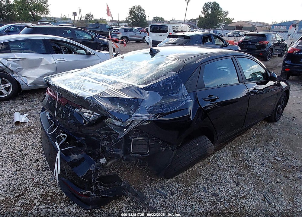 2023 HYUNDAI ELANTRA SEL VIN: 5NPLM4AG1PH088798