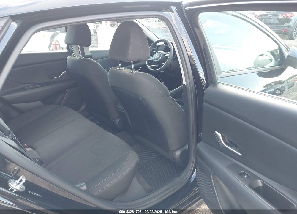 2023 HYUNDAI ELANTRA SEL VIN: 5NPLM4AG1PH088798