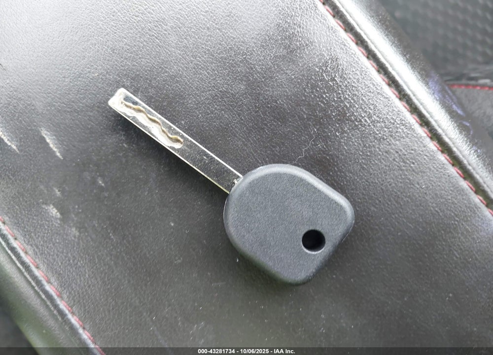 2015 CHEVROLET EQUINOX VIN: 2GNFLEEK5F6327395