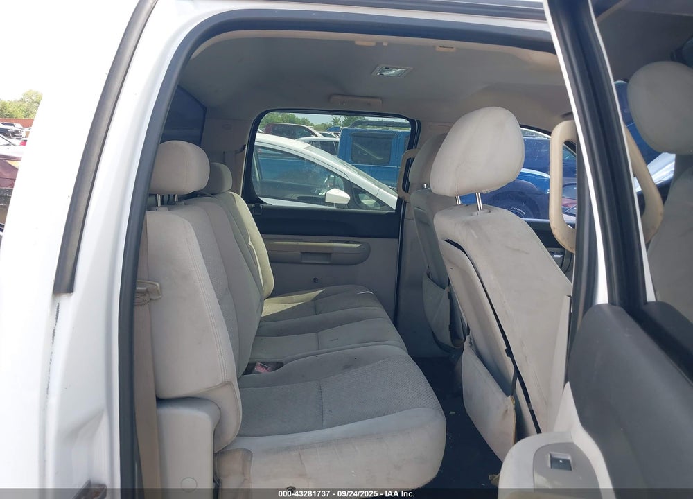 2008 CHEVROLET SILVERADO 1500 LT1 VIN: 2GCEC13C581246860