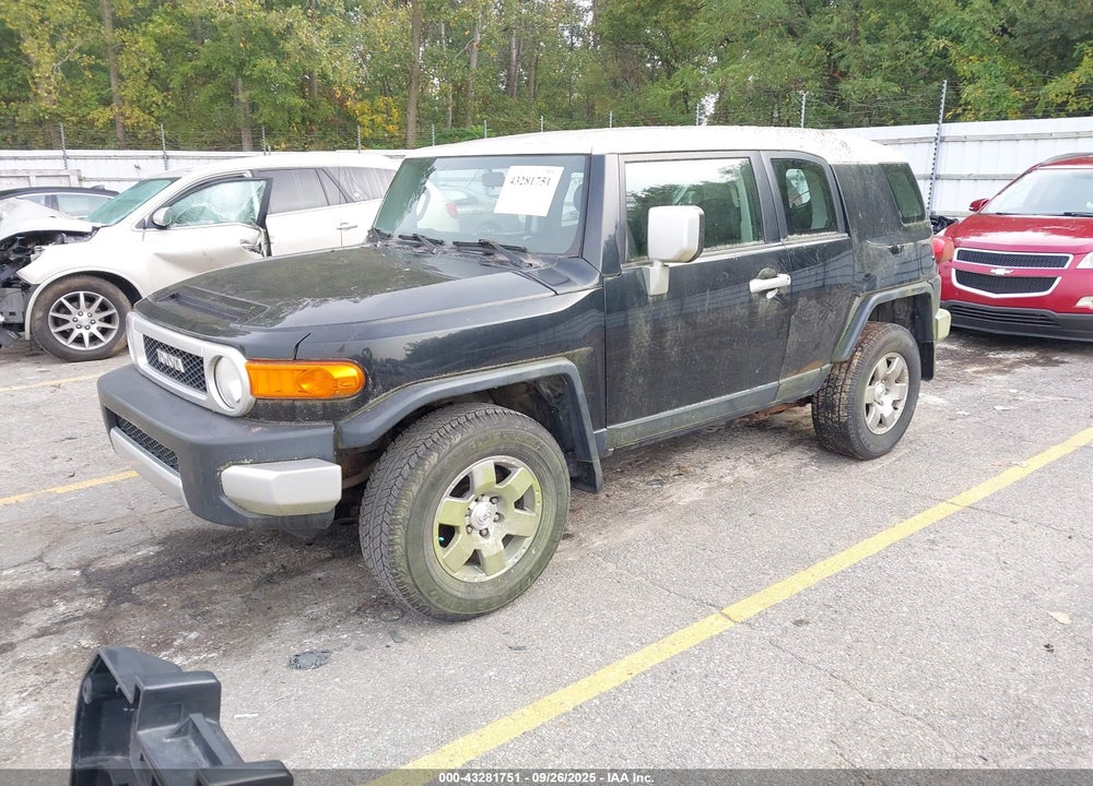 2007 TOYOTA FJ CRUISER VIN: JTEBU11F170088911