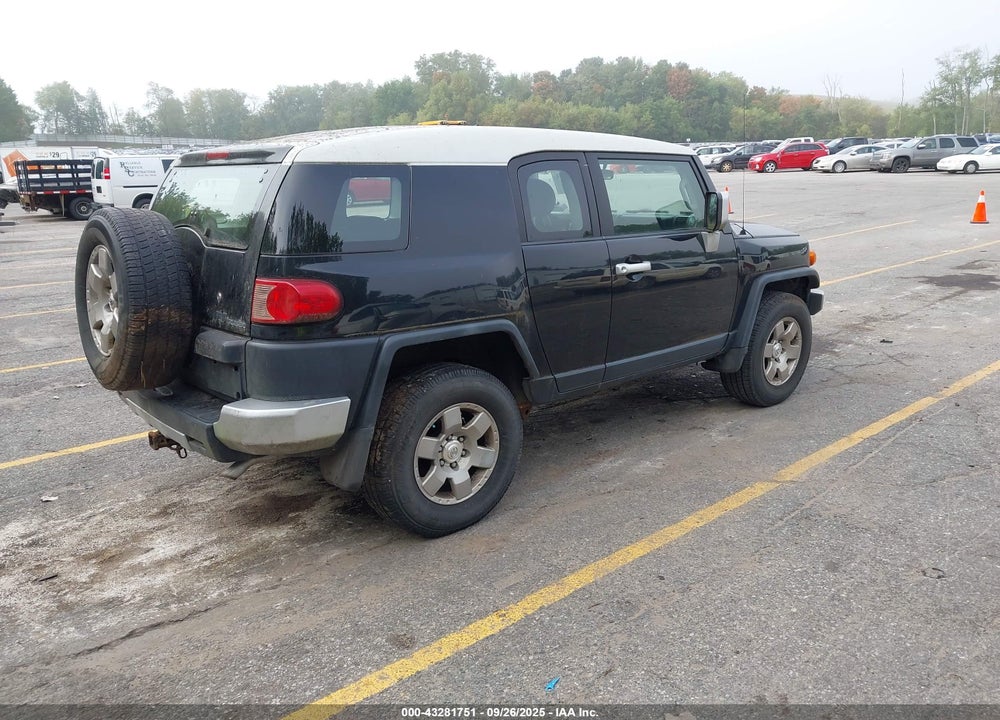 2007 TOYOTA FJ CRUISER VIN: JTEBU11F170088911