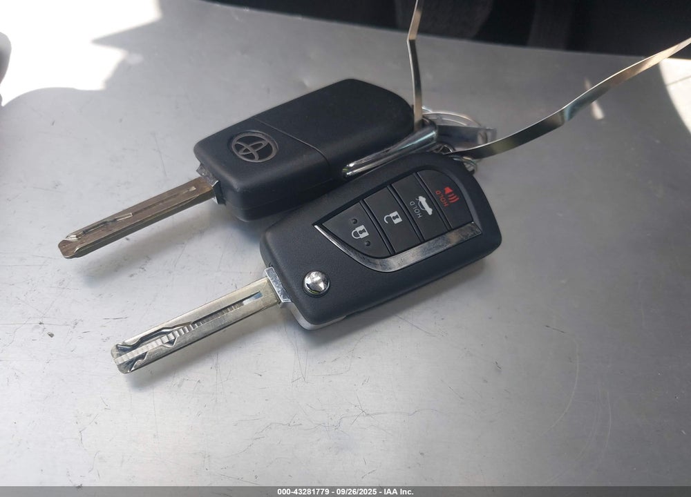2025 TOYOTA COROLLA VIN: 5YFB4MDE1SP273175