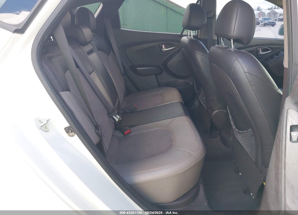 2013 HYUNDAI TUCSON GLS VIN: KM8JU3AC2DU616781