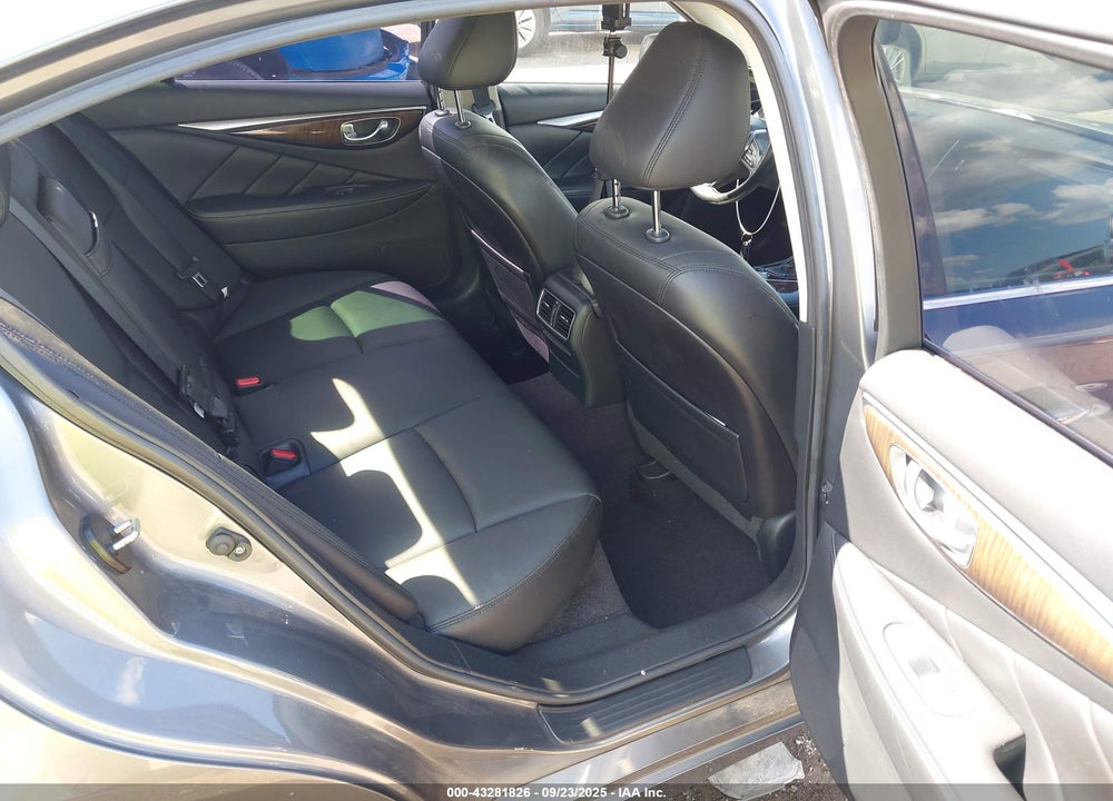 2018 INFINITI Q50 VIN: JN1EV7AR7JM437276