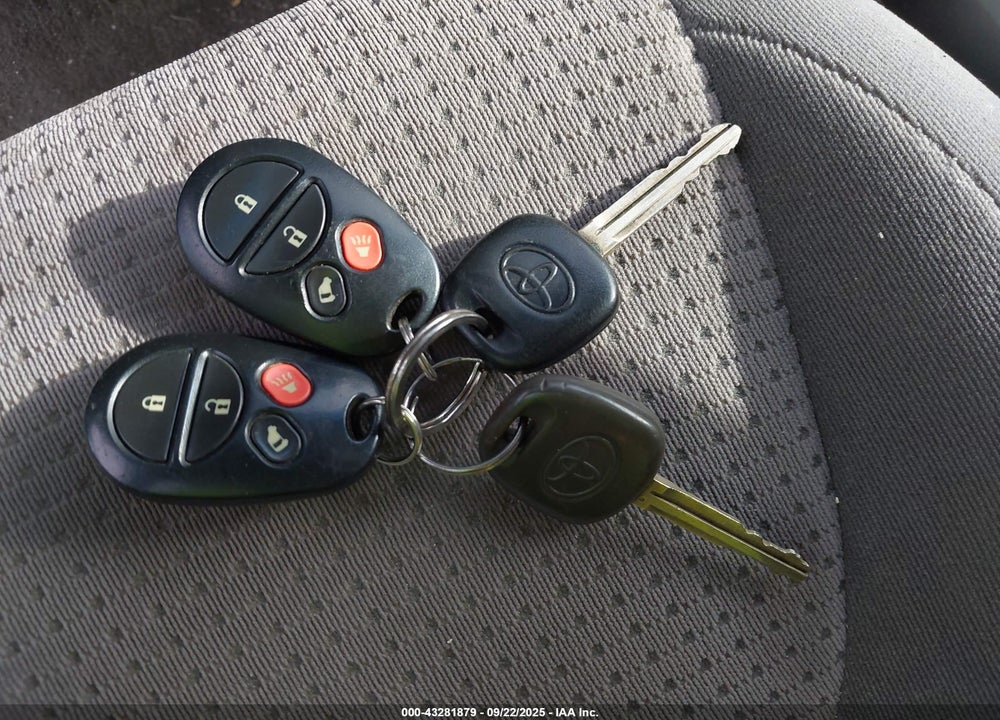 2006 TOYOTA SIENNA LE VIN: 5TDZA23C46S529883