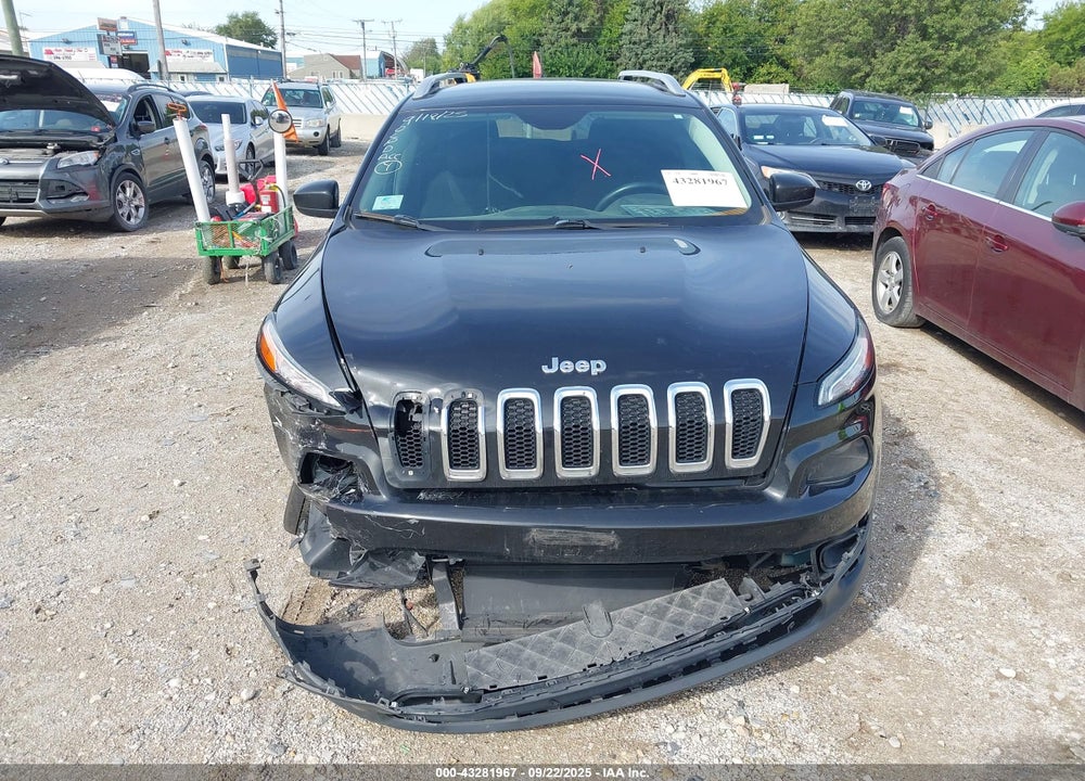 2015 JEEP CHEROKEE LATITUDE VIN: 1C4PJLCB5FW782215