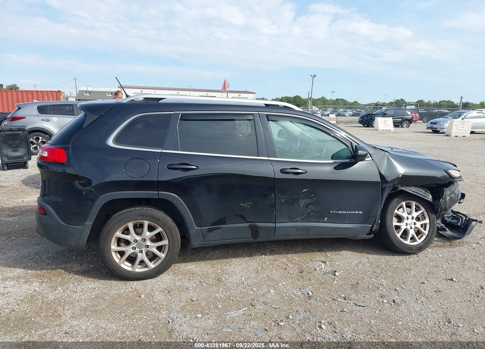 2015 JEEP CHEROKEE LATITUDE VIN: 1C4PJLCB5FW782215