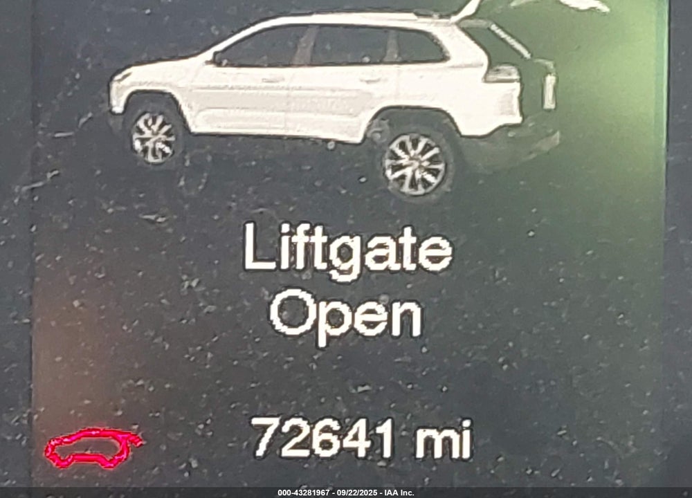 2015 JEEP CHEROKEE LATITUDE VIN: 1C4PJLCB5FW782215