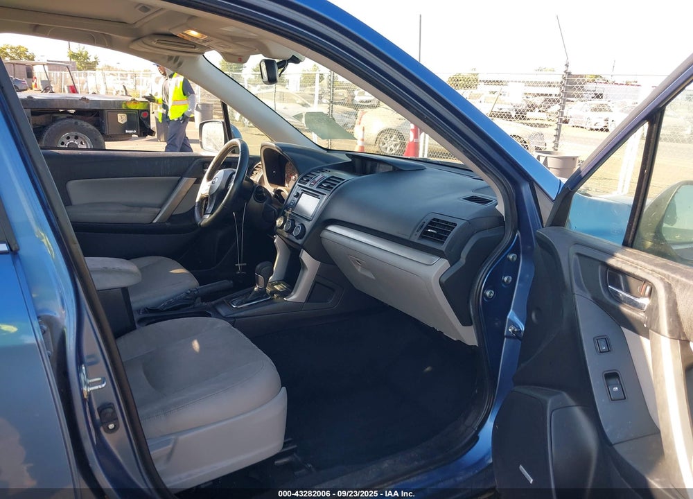 2015 SUBARU FORESTER VIN: JF2SJAWC7FH424588