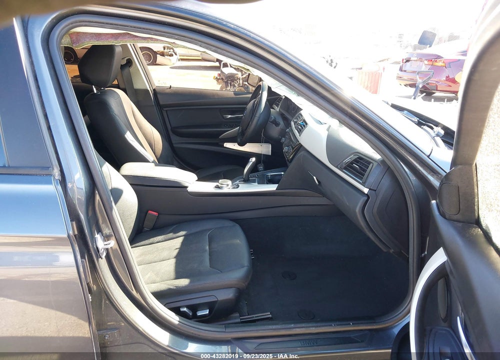 2018 BMW 3 SERIES VIN: WBA8A3C55JA489500
